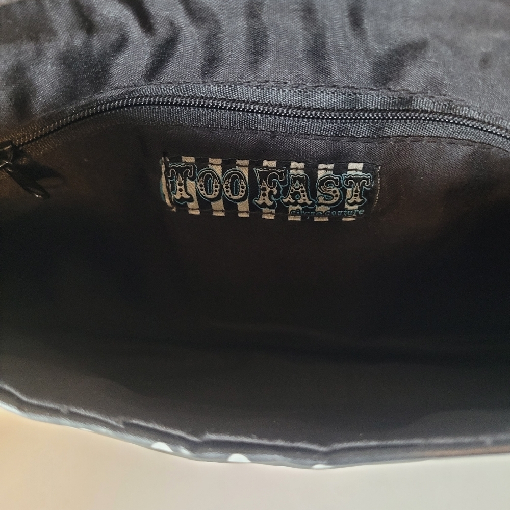 Too Fast Doll Face Clutch, VGUC - Picture 6 of 8